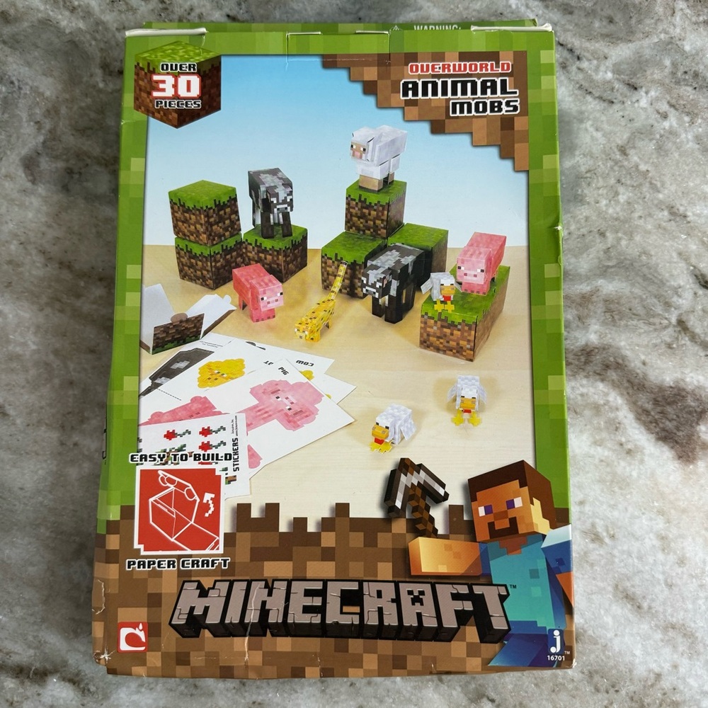 New never opened!! Minecraft Overworld Animal Mobs, 30+ pieces!!